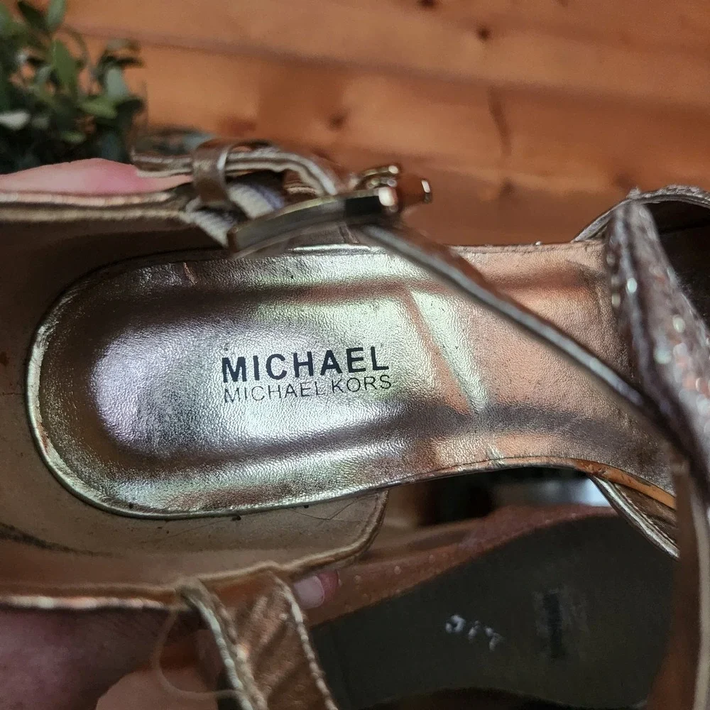 M. Michael Kors Bijou Seti Silver Sand Sparkle Wedge Heel Shoes Mary Jane Size 6